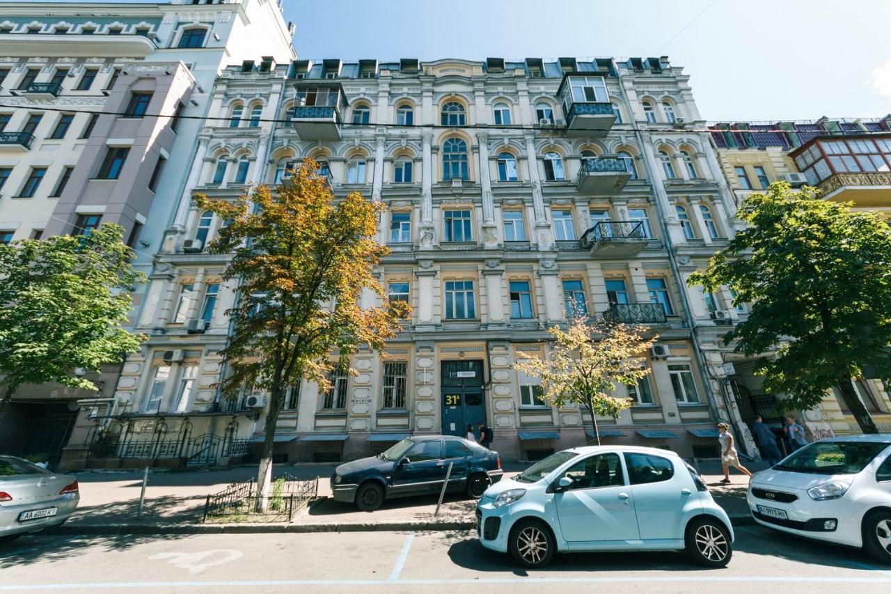 Vip Near Premier Palace & Arena City Киев Экстерьер фото