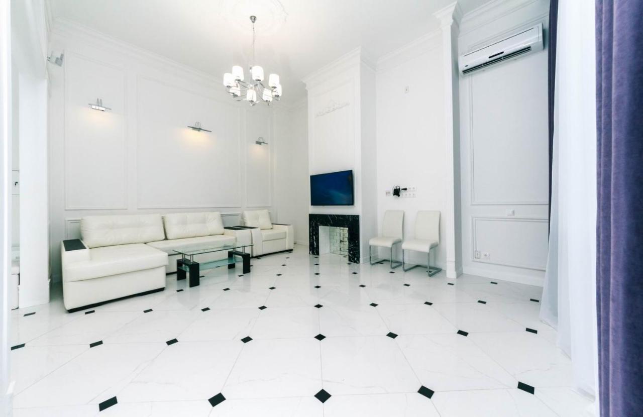 Vip Near Premier Palace & Arena City Киев Экстерьер фото