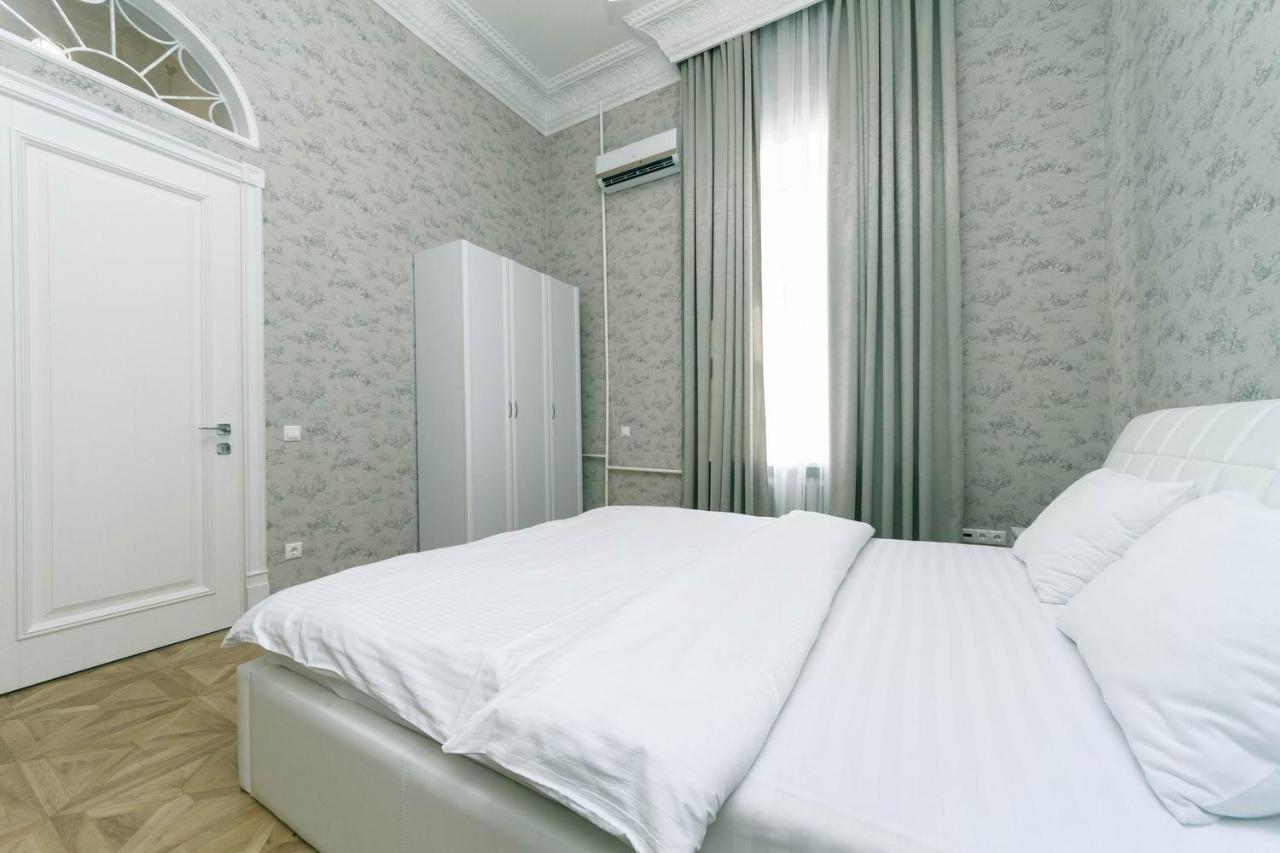 Vip Near Premier Palace & Arena City Киев Экстерьер фото
