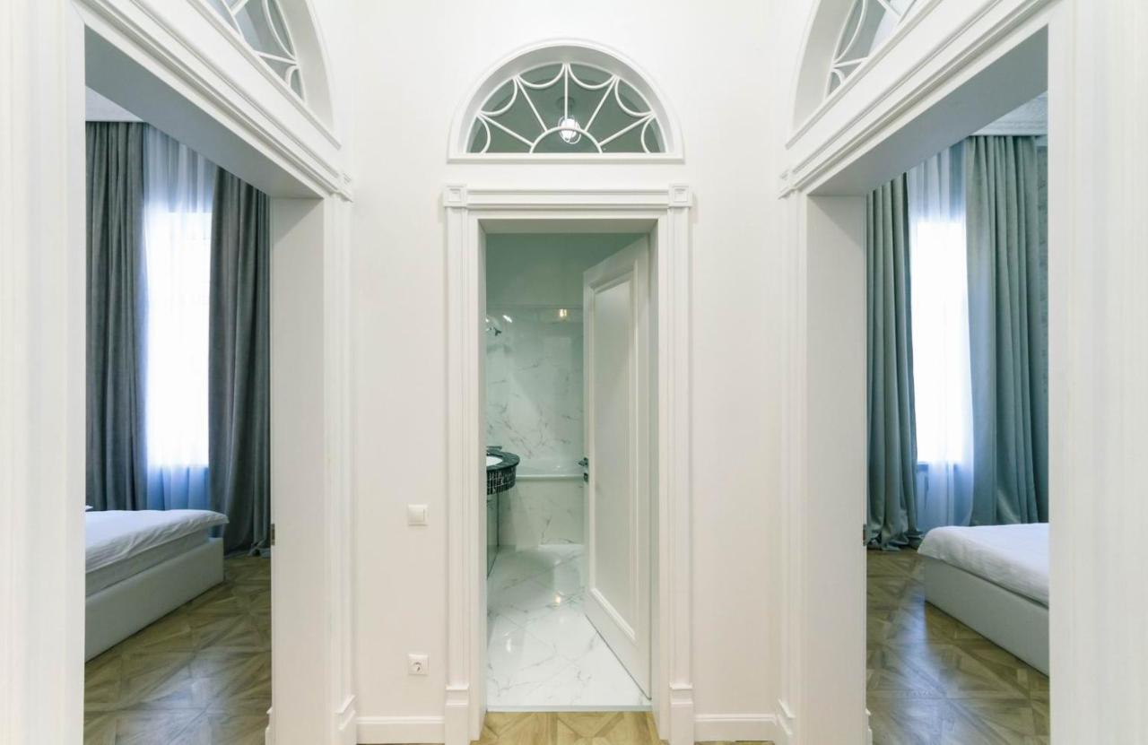 Vip Near Premier Palace & Arena City Киев Экстерьер фото