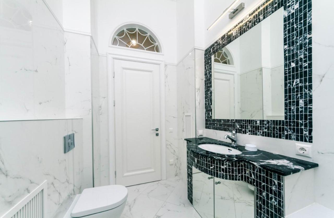 Vip Near Premier Palace & Arena City Киев Экстерьер фото