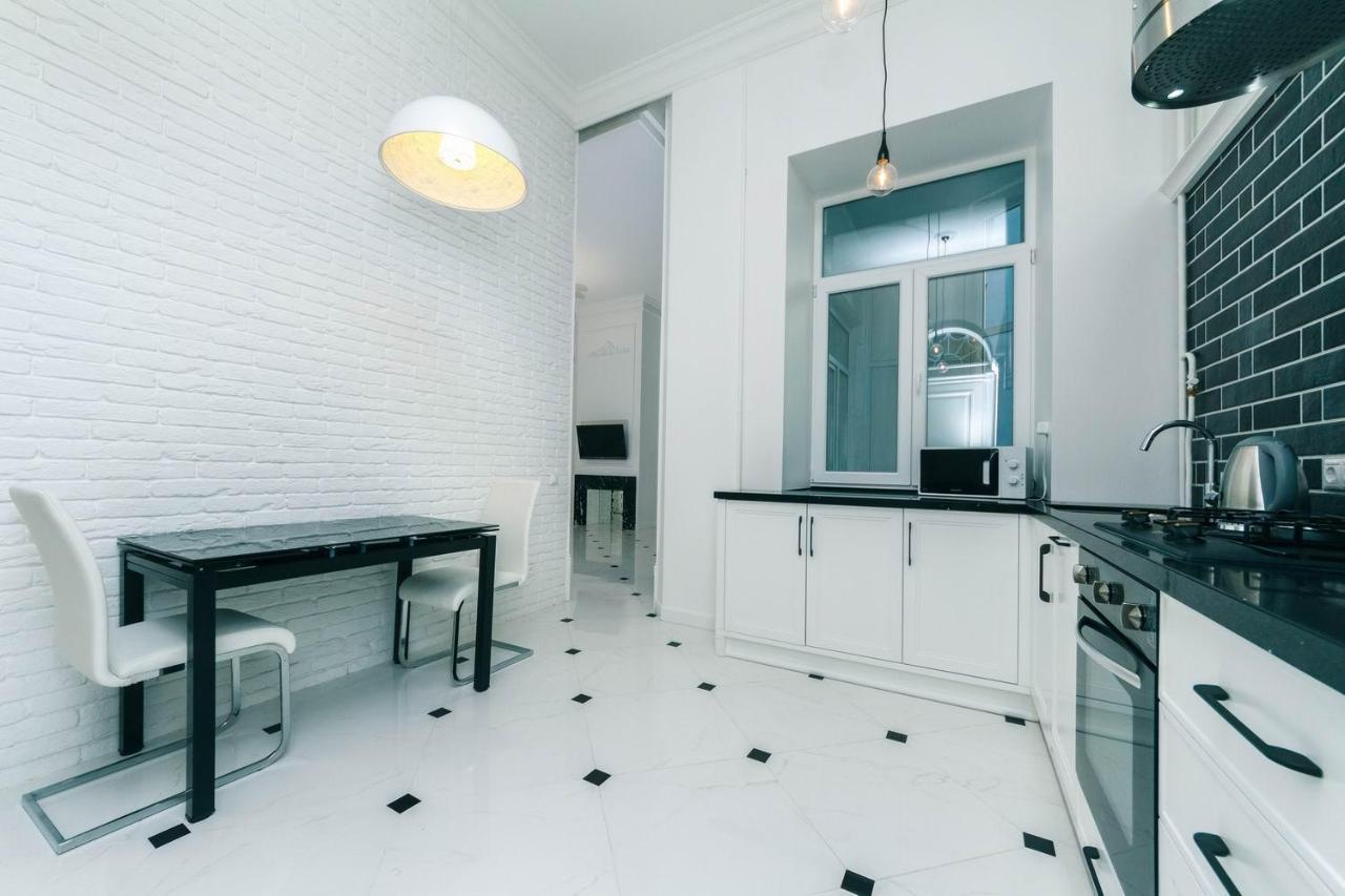 Vip Near Premier Palace & Arena City Киев Экстерьер фото