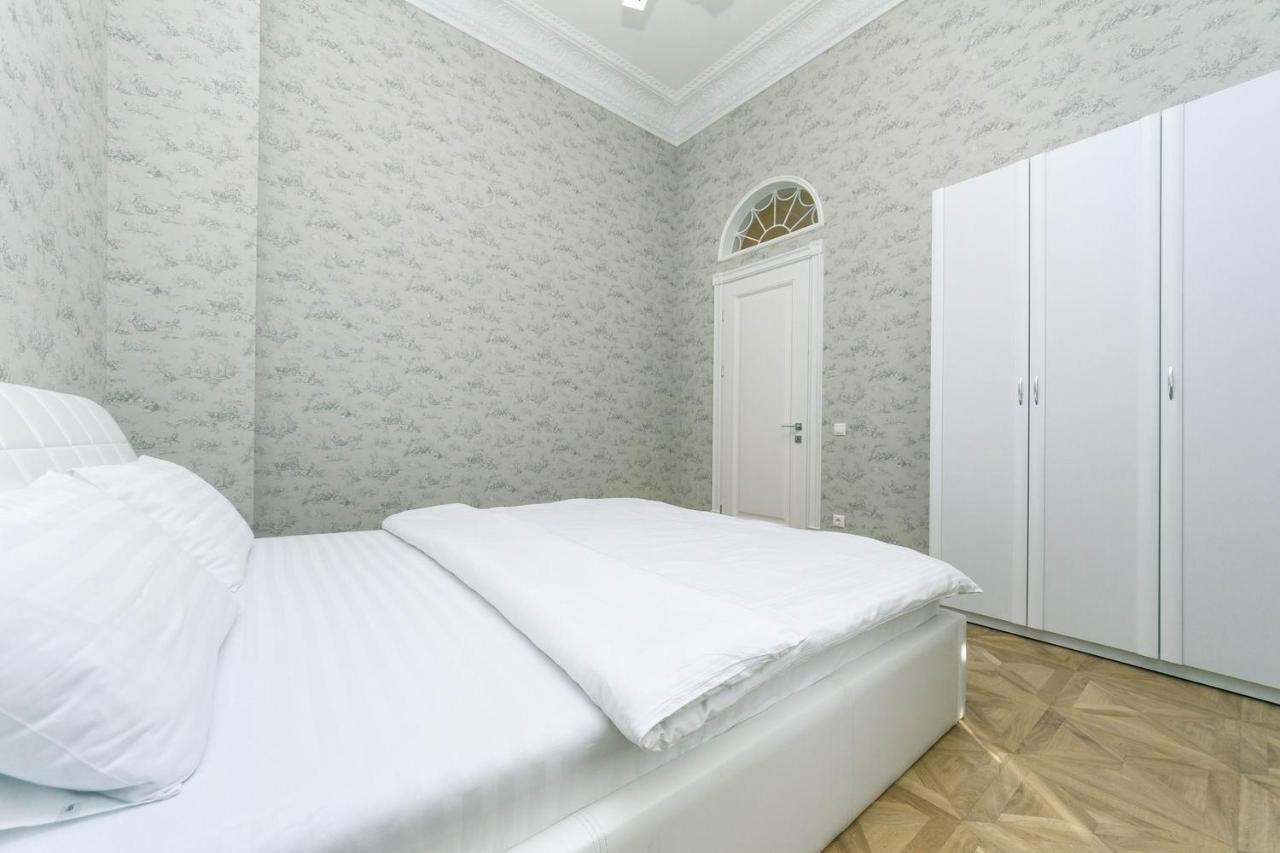 Vip Near Premier Palace & Arena City Киев Экстерьер фото